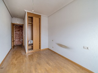 Piso en C/ Esteban Saez de Alvarado - Burgos - 15