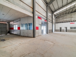 Nave industrial C/ Siete Picos, Pol. Ind. El Cerro, Segovia 28