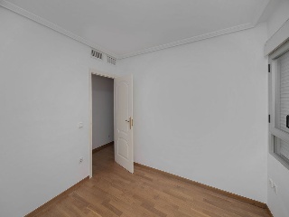 Piso en Av de Ramón y Cajal - Alicante - 58