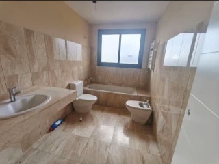 Chalet adosado en Sant Esteve Sesrovires (Barcelona) 8