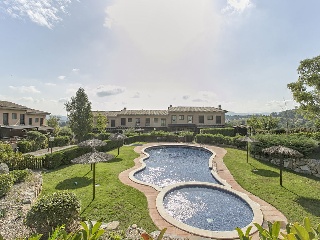 Chalet adosado en Sant Esteve Sesrovires (Barcelona) 32