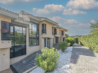 Chalet adosado en Sant Esteve Sesrovires (Barcelona) 35