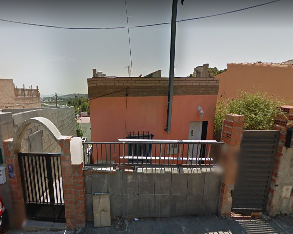 Casa en  C/ Can Santfeliu, Terrassa (Barcelona)