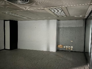 Local en C/ Argullos, Barcelona 8