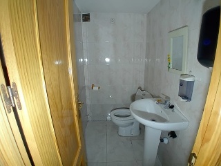 Piso y local en C/ Revuelta, Colmenarejo (Madrid) 10
