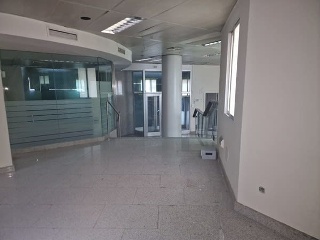 Local en C/ Martínez Izquierdo, Madrid 5