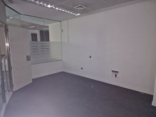 Local en C/ Martínez Izquierdo, Madrid 9