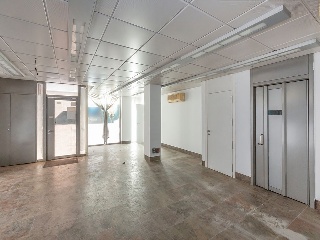 Locales en C/ Pablo Iglesias - Castellón - 6