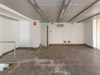 Locales en C/ Pablo Iglesias - Castellón - 10