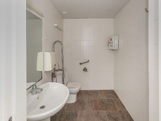 Locales en C/ Pablo Iglesias - Castellón - 20