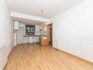 Piso y garaje en C/ Amadeus Vives, Linyola (Lleida) 3