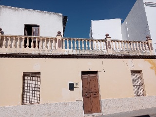 Unifamiliar en venta en Montellano de 105  m²