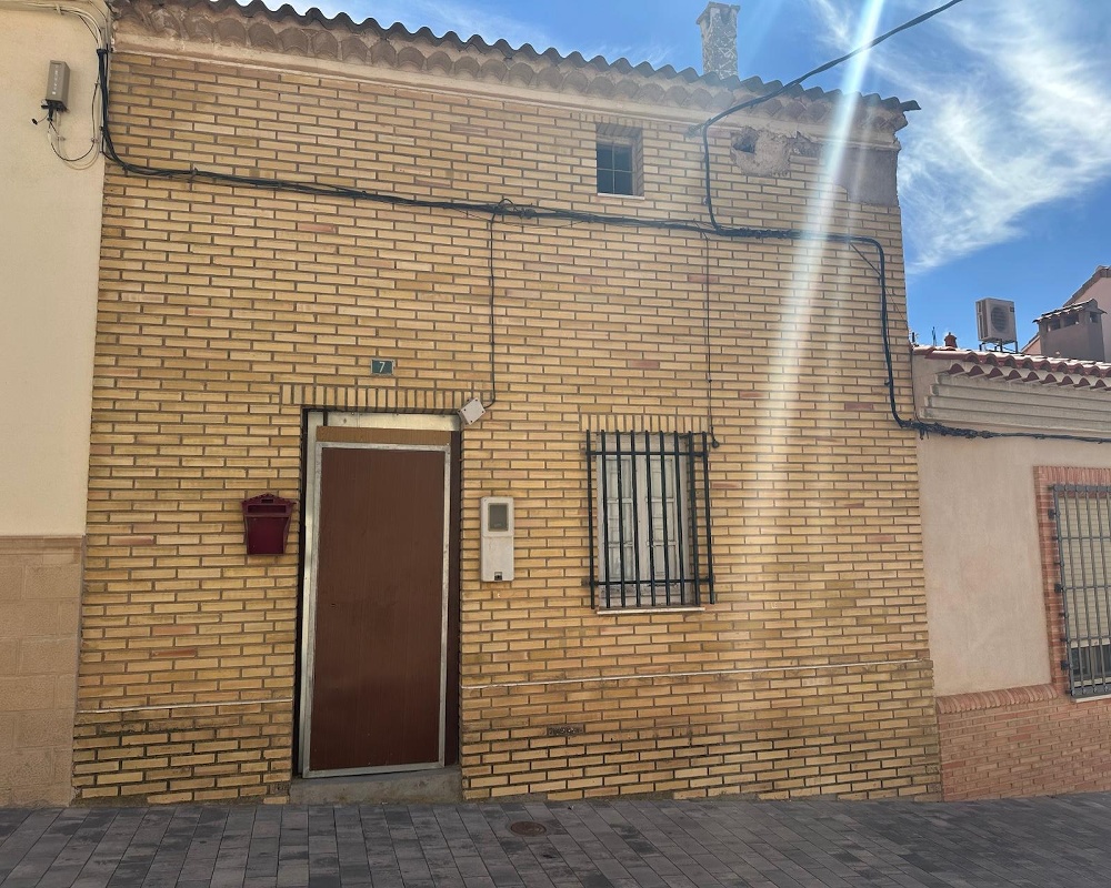 Casa adosada en C/ Fermín Mota