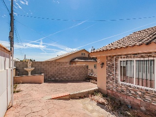 Chalet adosado en C/ Torre del Escipions 23
