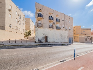 Local en venta en Utrera de 194  m²
