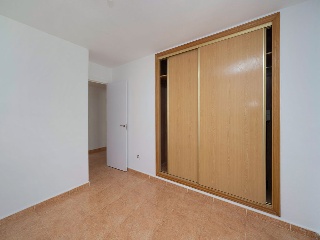 Piso en C/ Colonia Santa Isabel 10