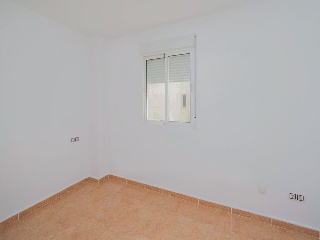 Piso en C/ Colonia Santa Isabel 11