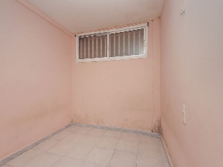 Piso con garaje en Av los Ángeles 9