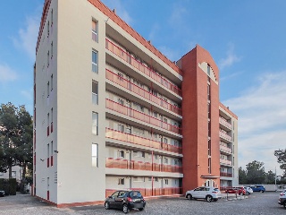 Piso con garaje en Av los Ángeles 19