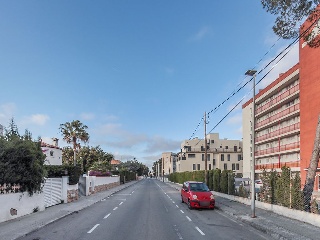 Piso con garaje en Av los Ángeles 20