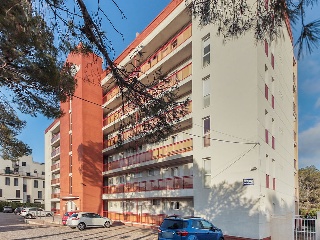 Piso con garaje en Av los Ángeles 21