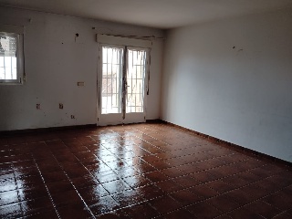 Chalet adosado en C/ Oropesa 4