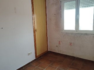 Chalet adosado en C/ Oropesa 9