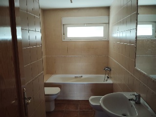 Chalet adosado en C/ Oropesa 15