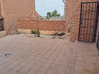 Chalet adosado en C/ Oropesa 19