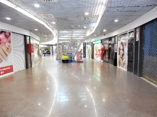 Local en Centro comercial la Rambla 15