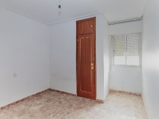 06270-0001 18