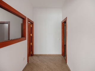 12085-0001 27