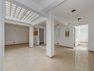 Piso en C/ Teodosio - Sevilla - 17