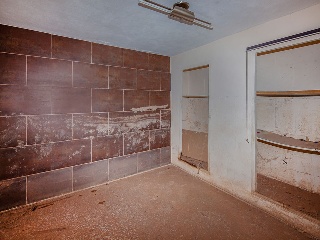 Local en C/ Xúquer 9