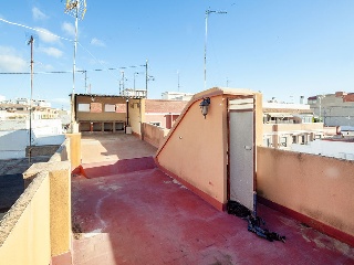 Local en C/ Xúquer 39