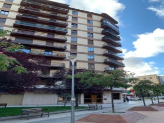 Piso en C/ Obispo Irurita, Pamplona 2
