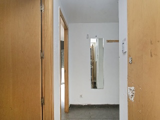 Pisos y locales en C/ Joan Salvat i Papasseit 26