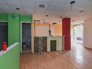 Local en C/ Josep Trueta 16