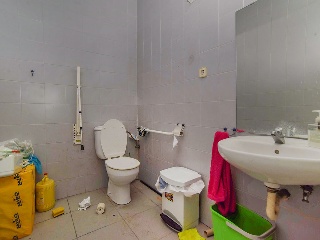 00208-0001 35