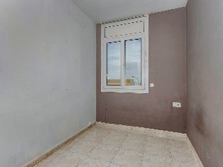 Piso en C/ Professor Josep Finestres 9