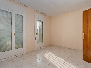 Piso en C/ Professor Josep Finestres 11