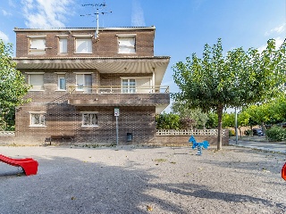 Piso en C/ Professor Josep Finestres 27