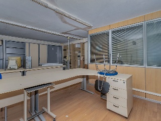 Oficina en C/ Vallcalent, Lleida 7