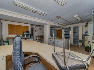 Oficina en C/ Vallcalent, Lleida 17