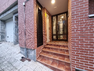 CANTON 32