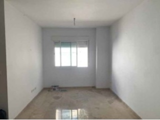 Piso y plazas de garaje en C/ Virgen de la Cabeza 4