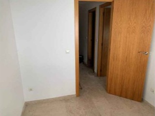 Piso y plazas de garaje en C/ Virgen de la Cabeza 5