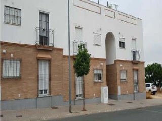 Piso con garaje y trastero en C/ Seguirillas, Gerena (Sevilla) 3