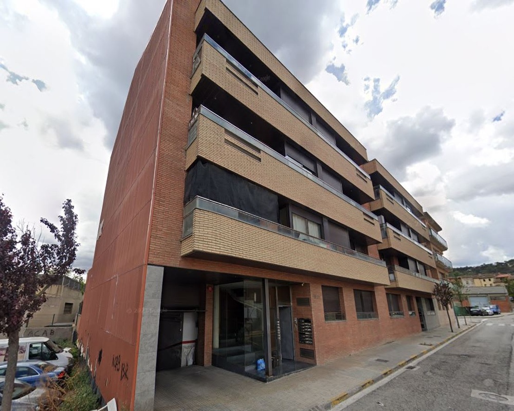 Piso con garaje en C/ Ausías March - Capellades - Barcelona