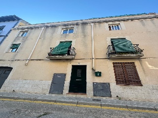 Piso en venta en Montbrió Del Camp de 57  m²